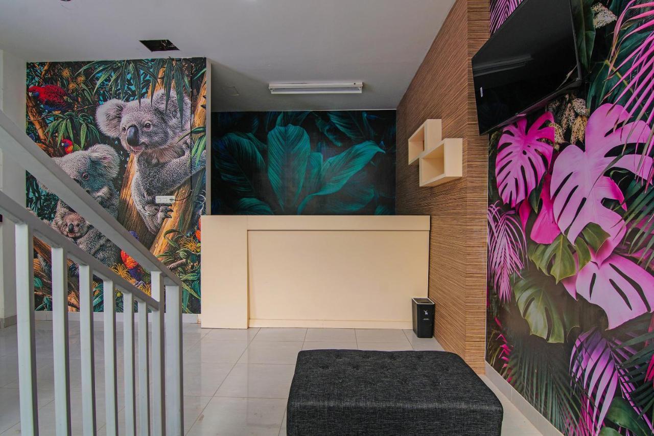 Hotel Oyo 92300 Koala House Pekanbaru Esterno foto